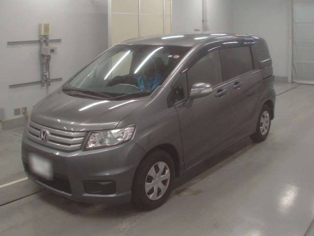 30241 HONDA FREED SPIKE GB3 2012 г. (CAA Tokyo)